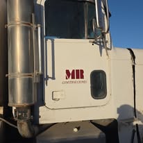 Camión MR Construcciones